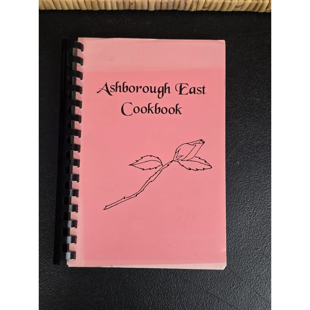 Ashborough‎ East Women's Club Cookbook Summerville, South Carolina Recipe Book